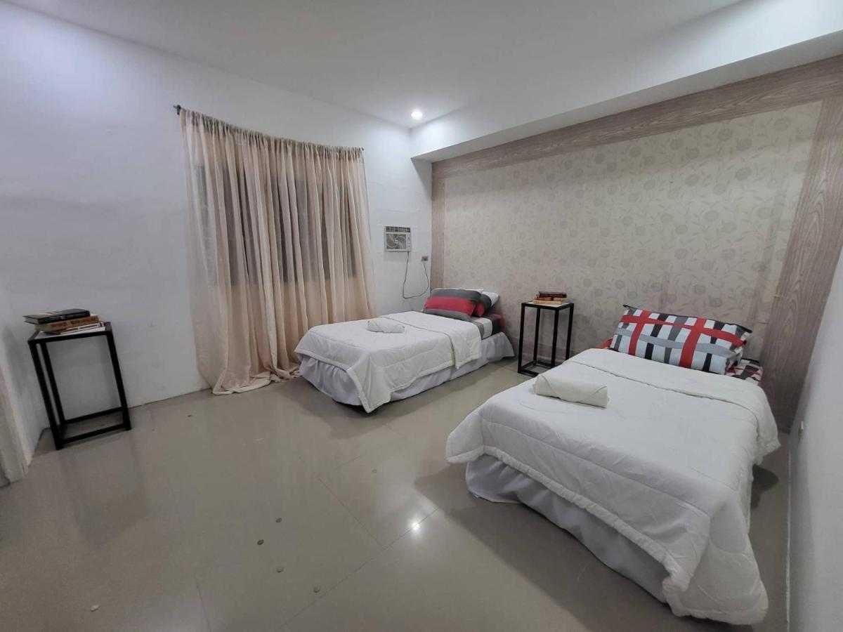 Hiraya Bed And Breakfast Рохас Сити Екстериор снимка